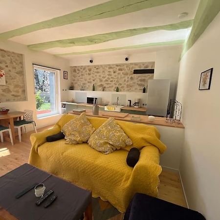 La Bastide Aux Iris - Les Capucines Lejlighed Villecroze Eksteriør billede